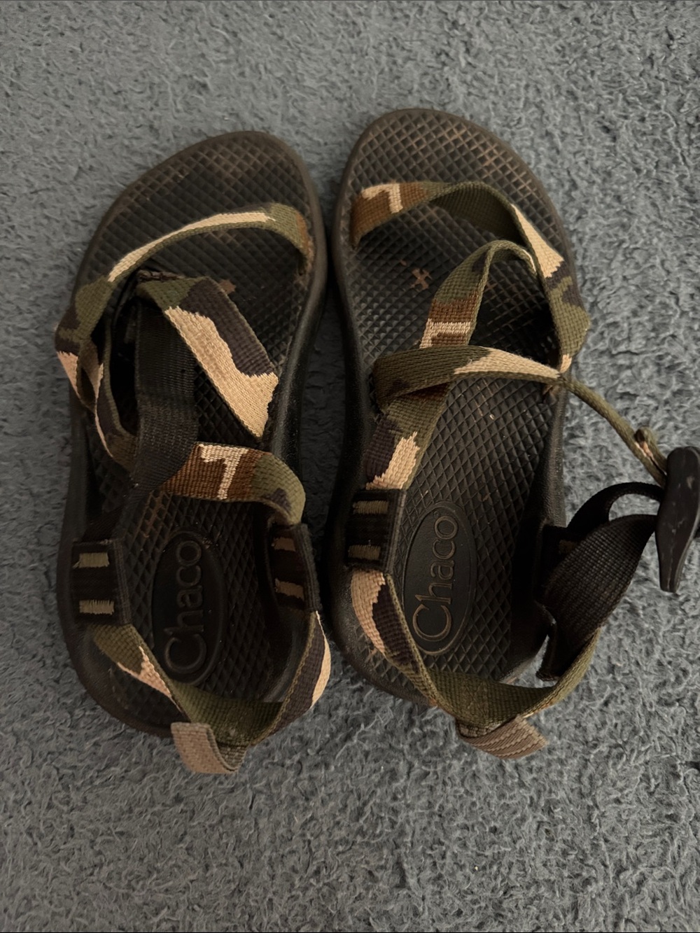 Chaco Kids Camo Strap Sandals in Black and Green
